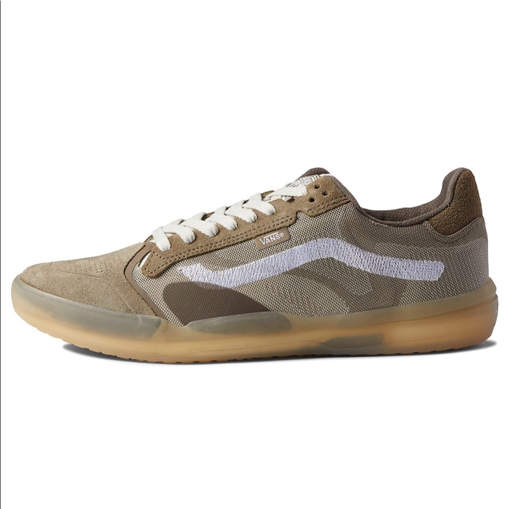 NWTs Vans Ultimate waffle size 10